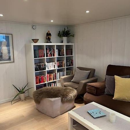 Hybel Med Bad Apartment Egersund Bagian luar foto